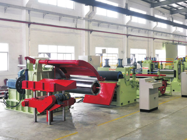 KJS60數控(kòng)精密低(dī)速開卷(juan)整平縱(zong)剪生産(chǎn)線