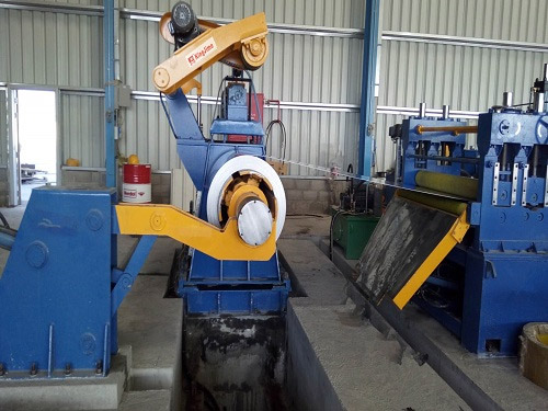 精(jīng)密分條生(sheng)産線出口(kǒu)到阿曼